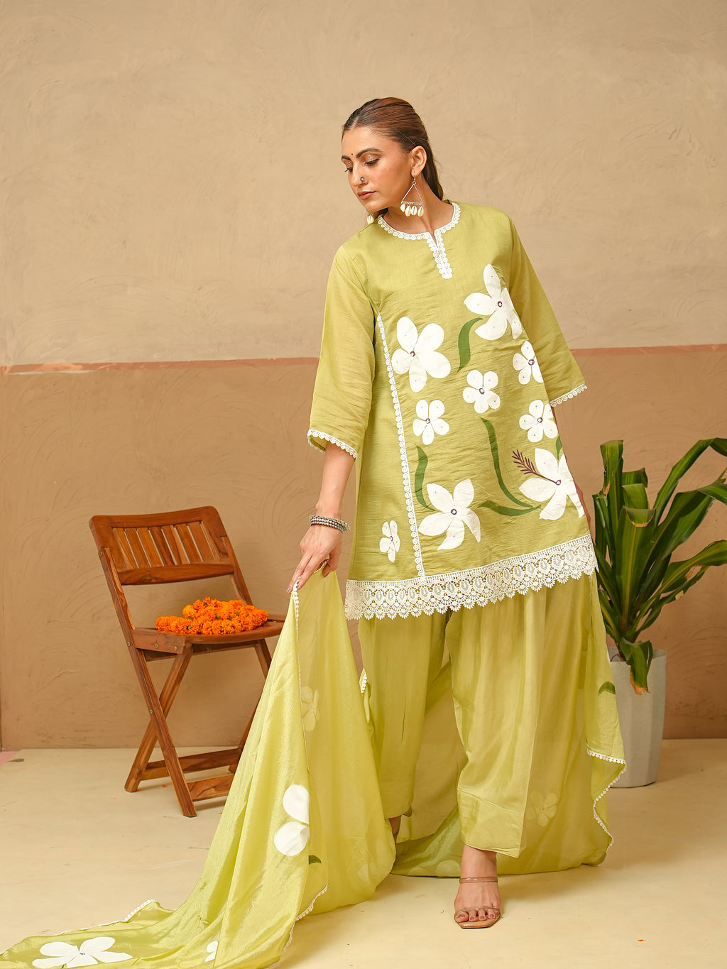 Gulbahar Handpainted Suit Set
