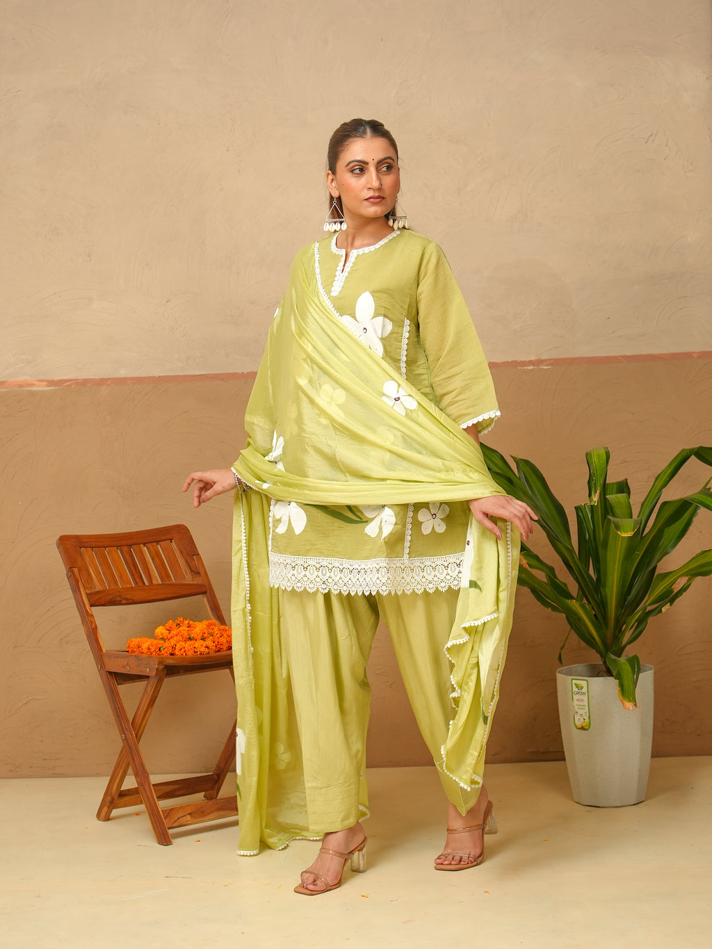 Gulbahar Handpainted Suit Set