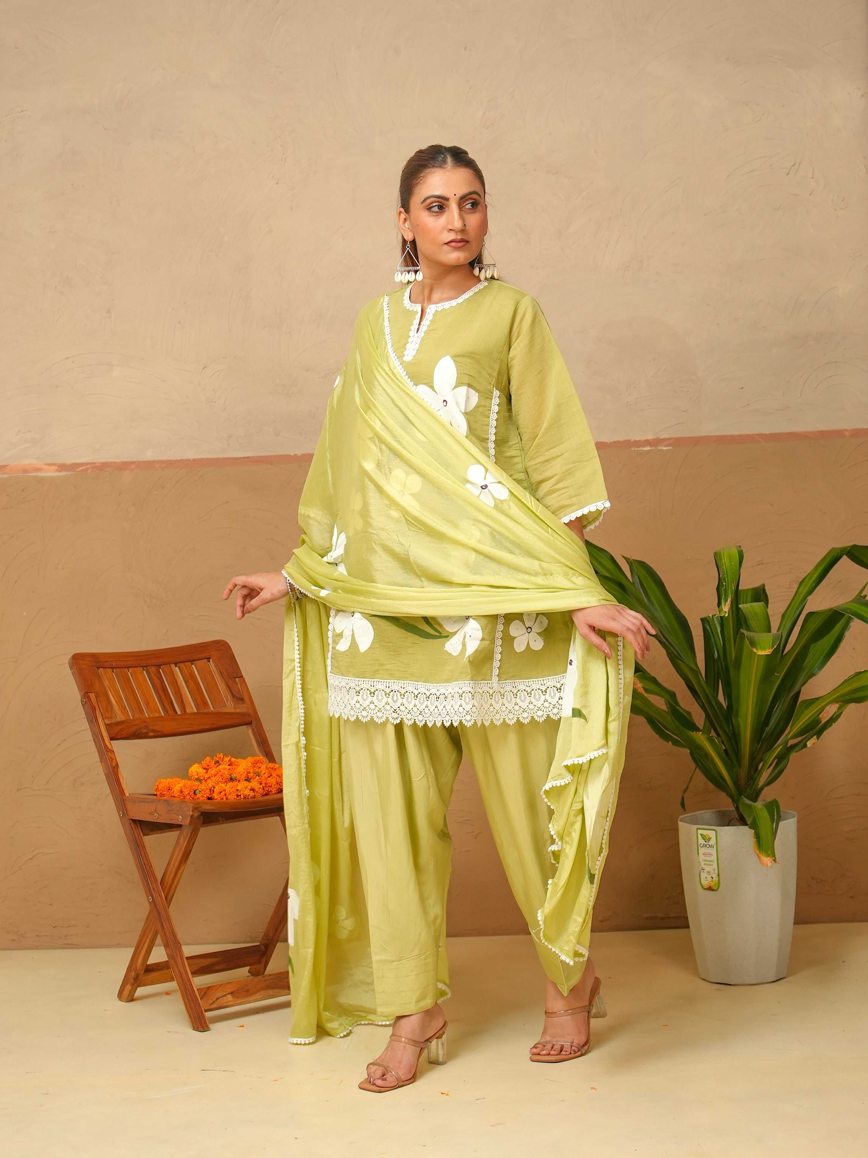 Gulbahar Handpainted Suit Set