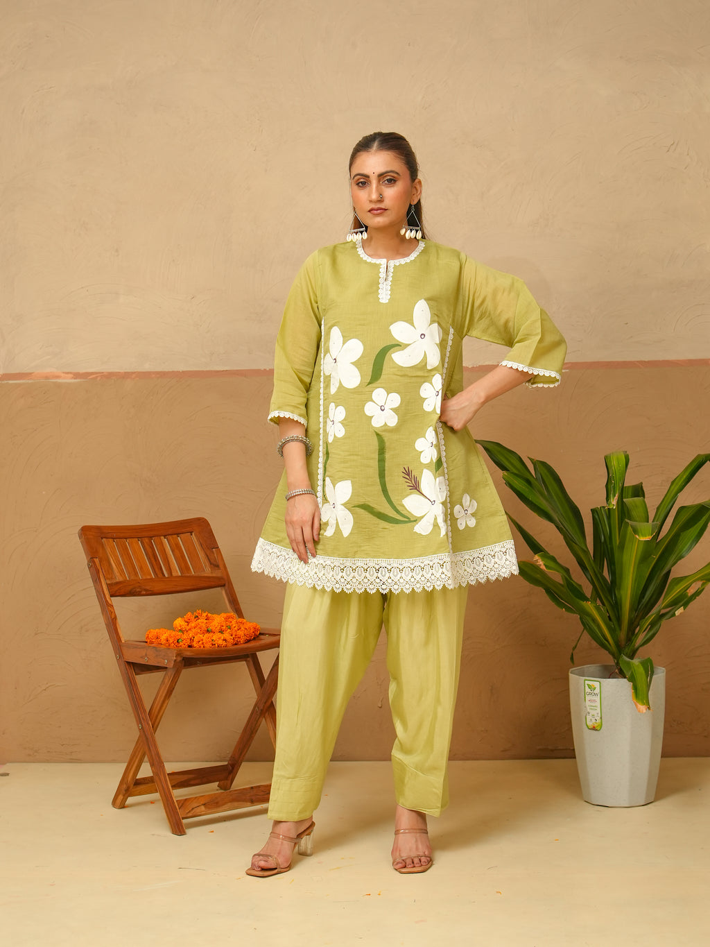Gulbahar Handpainted Suit Set