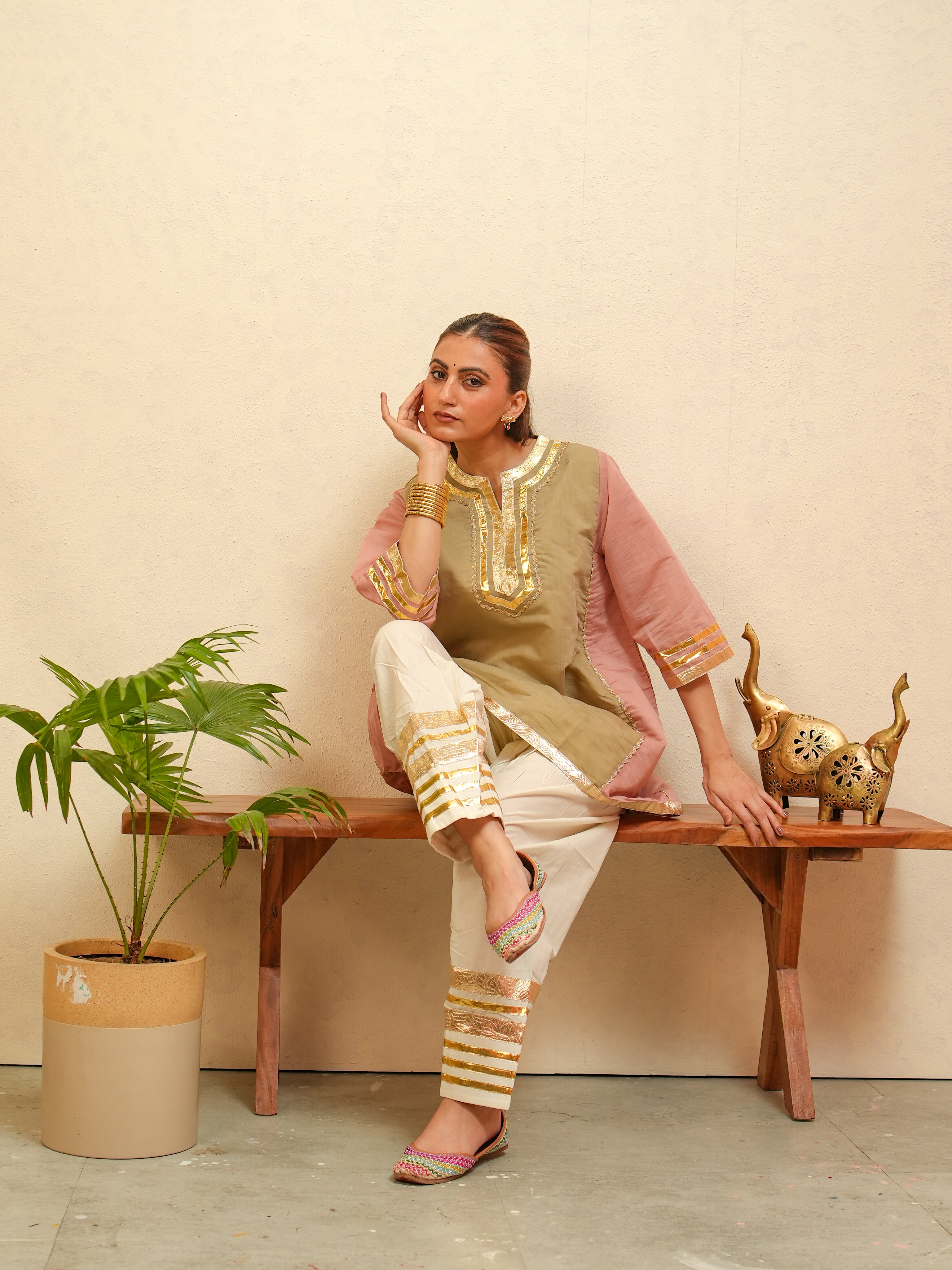 Meher Farshi Kurta Set