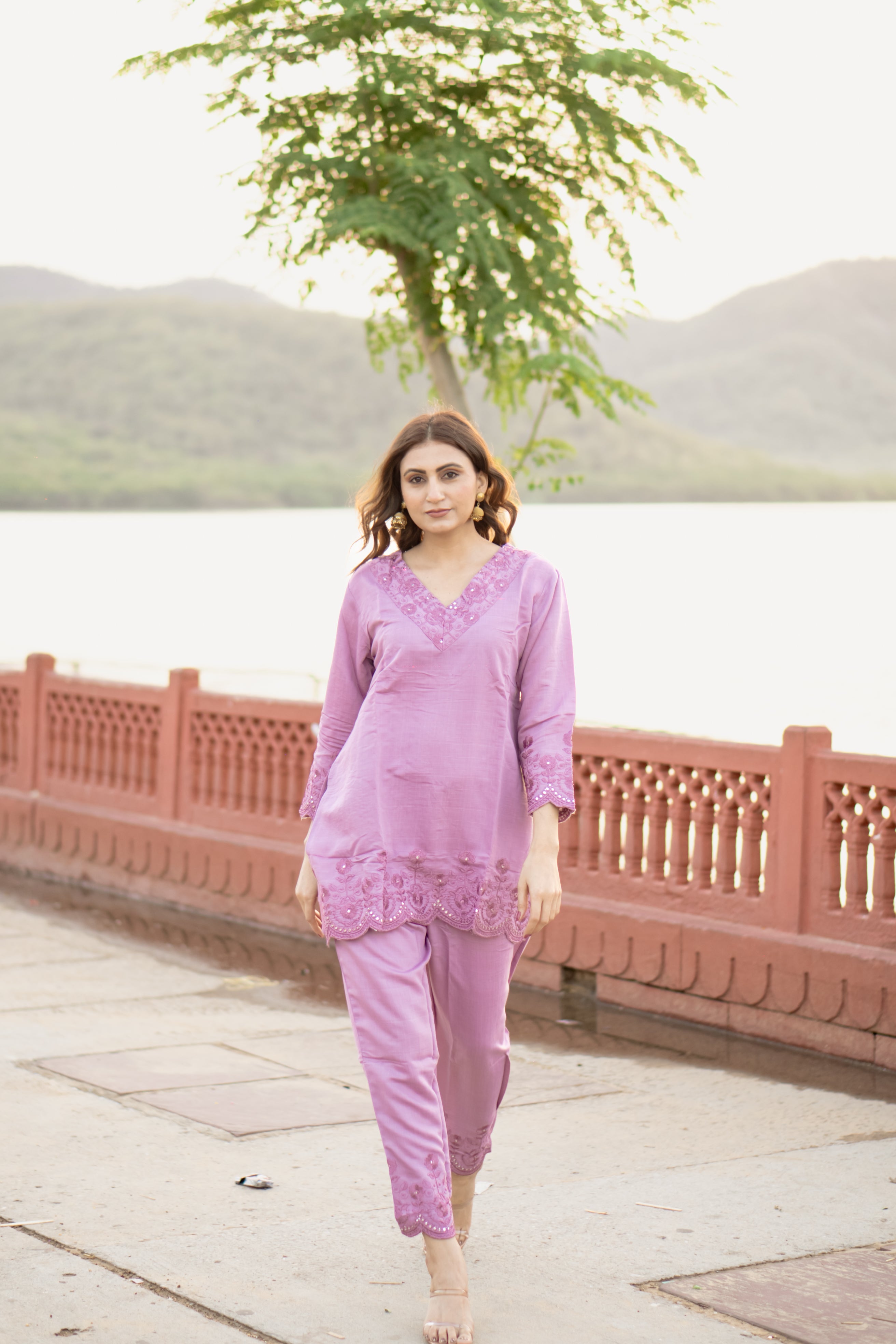 Mauve Elegance Scallop short Kurti Set