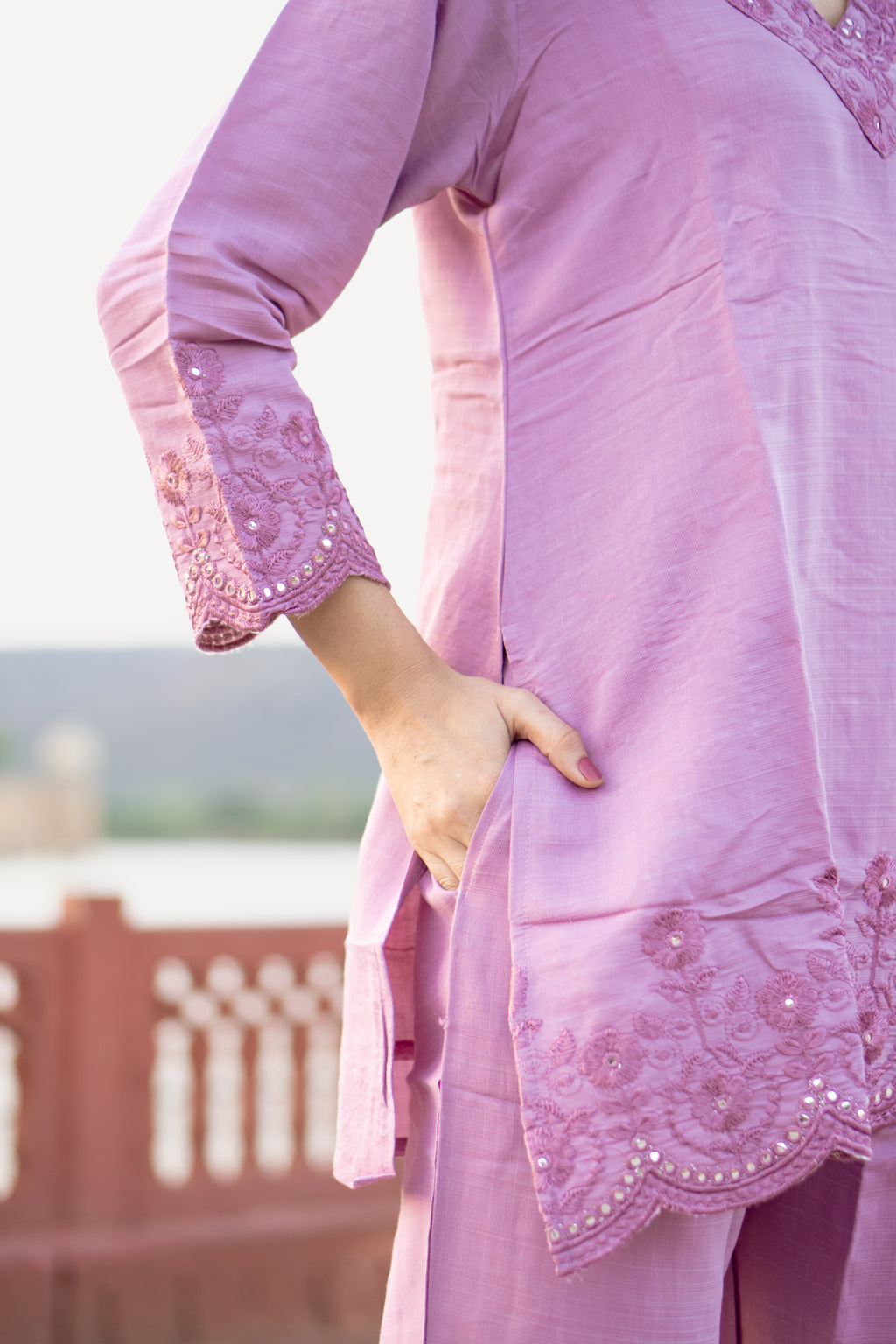 Mauve Elegance Scallop short Kurti Set